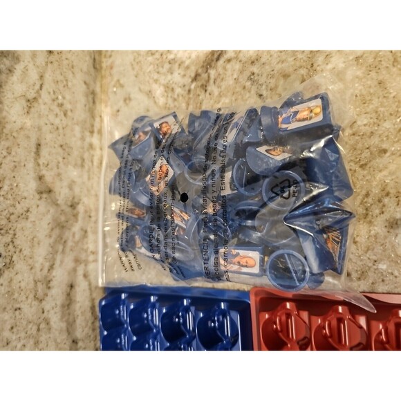 Stratego Original Board Game Infiltrator Patch Strategy War 100% Complete - Picture 4 of 7